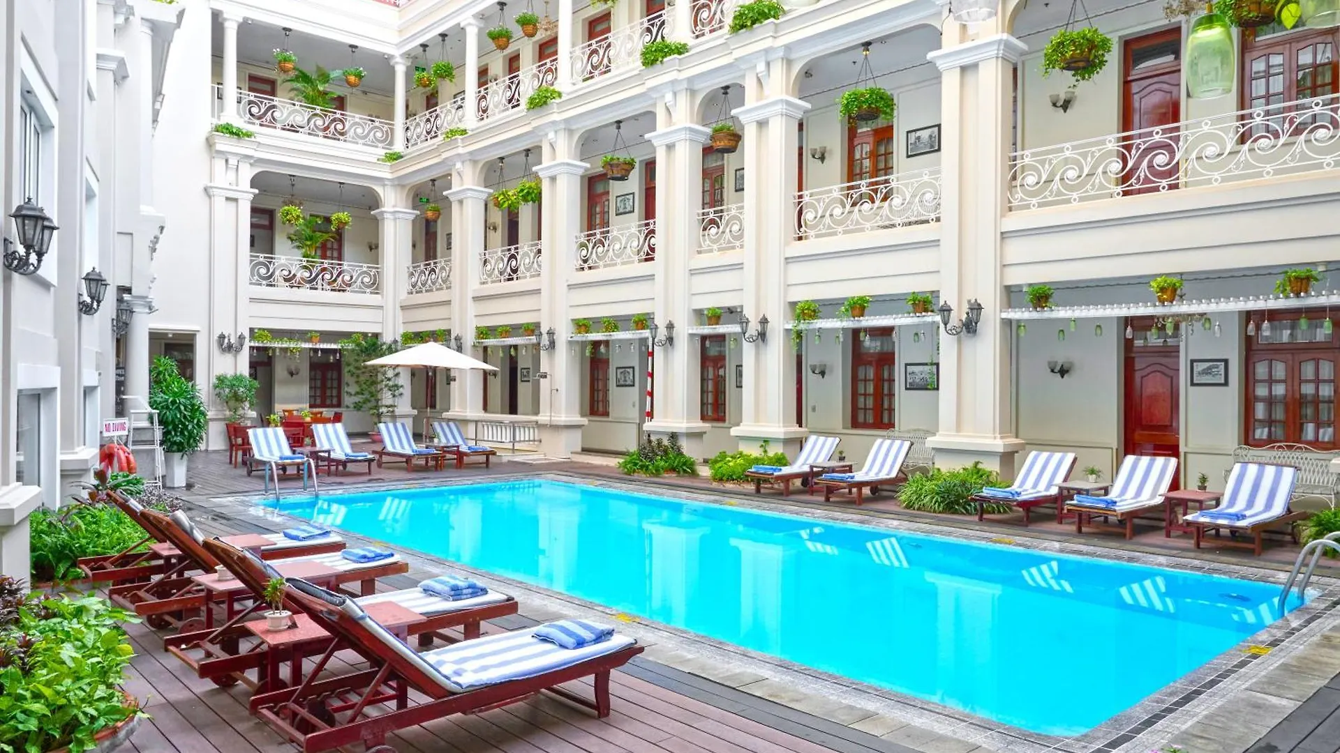 Hotel Grand Saigon Ho Chi Minh City 5*,