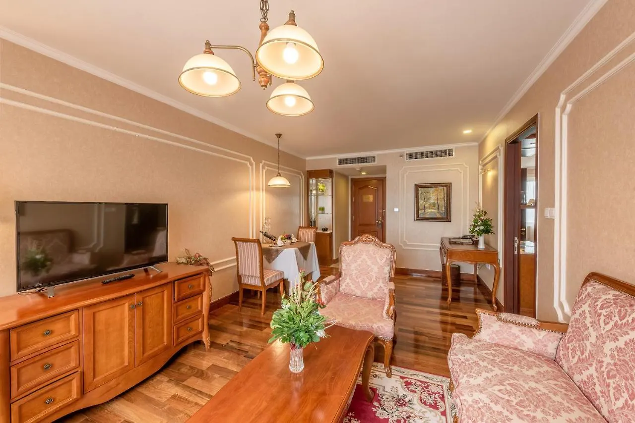 Hotel Grand Saigon Ho Chi Minh City 5*,