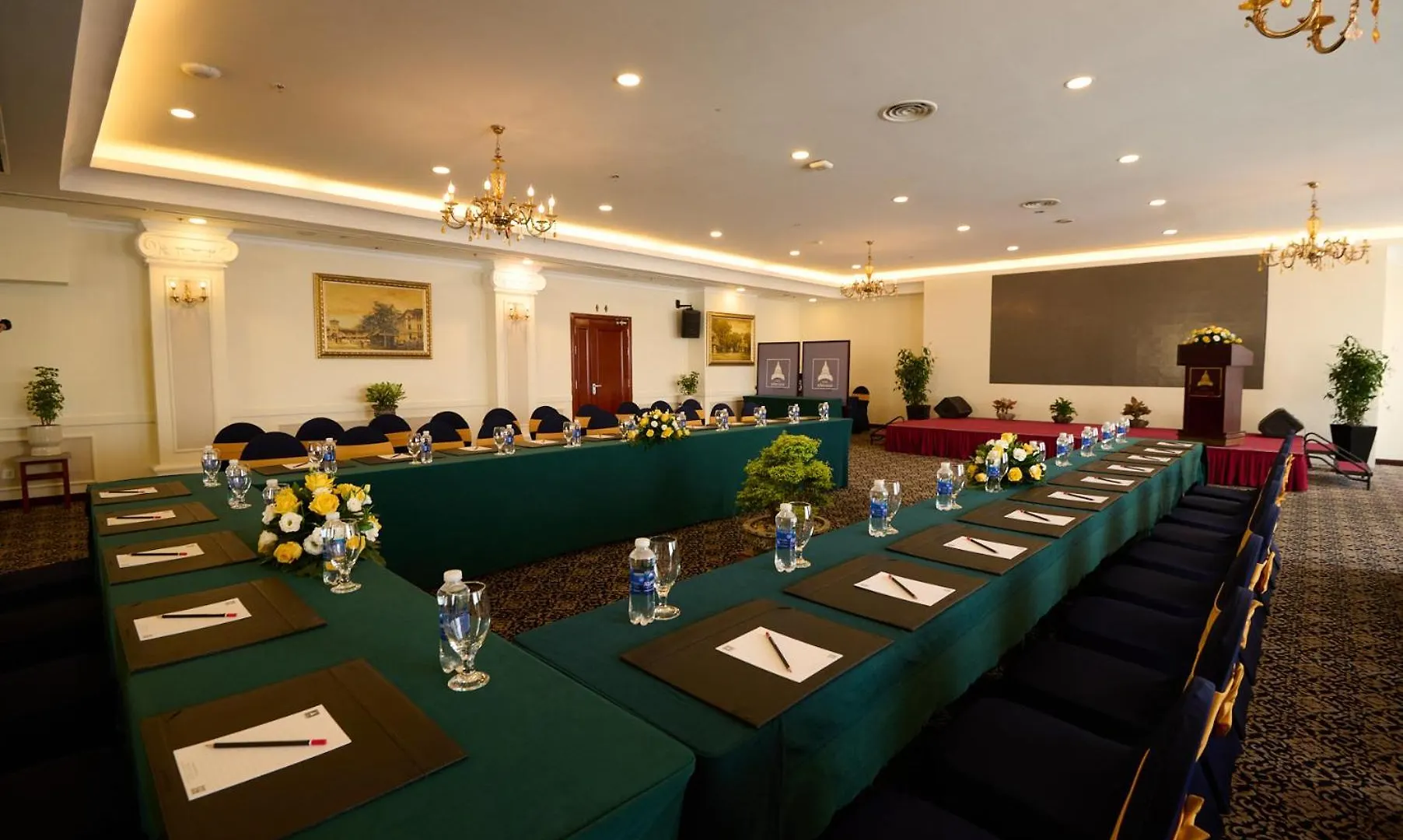 Grand Hotel Saigon Ho Chi Minh-stad 5*,